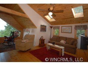 135 Aerial - Photo 8