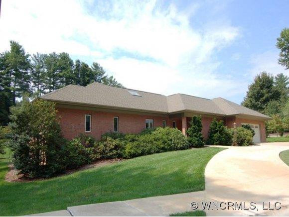 922 THORNTON PLACE