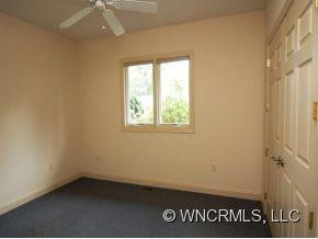 922 THORNTON PLACE - Photo 14