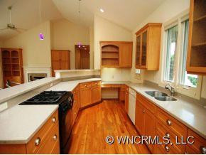 922 THORNTON PLACE - Photo 6