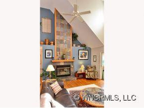 11 MOUNTAIN CHATEAU LANE - Photo 4