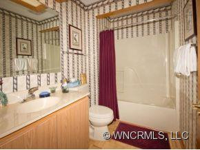 860 S PARK PLACE - Photo 16