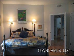 125 Clingman Ave Unit 201 - Photo 11