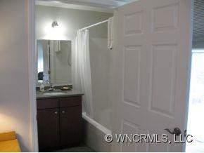 125 Clingman Ave Unit 201 - Photo 12