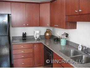 125 Clingman Ave Unit 201 - Photo 17