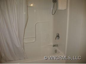 125 Clingman Ave Unit 201 - Photo 8