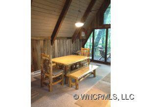 363 Foxden Road - Photo 4