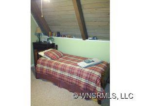 363 Foxden Road - Photo 8