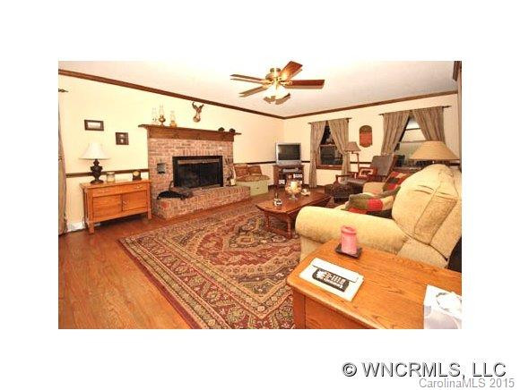 171 Aberdeen Lane - Photo 2