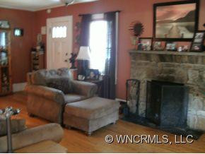 210 Yancey Rd - Photo 3
