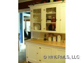 210 Yancey Rd - Photo 7
