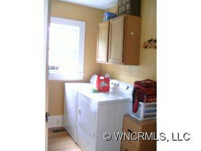 210 Yancey Rd - Photo 8