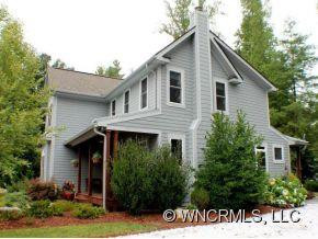 100 ARBUTUS LANE - Photo 2