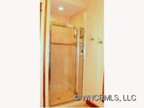 100 ARBUTUS LANE - Photo 11