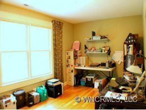 100 ARBUTUS LANE - Photo 20