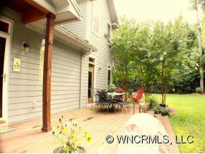 100 ARBUTUS LANE - Photo 21