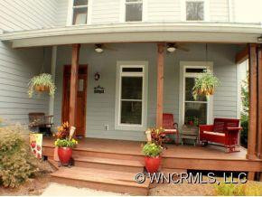 100 ARBUTUS LANE - Photo 4