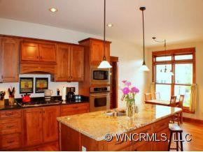 100 ARBUTUS LANE - Photo 7