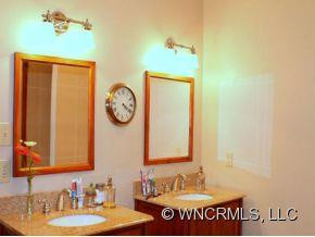 100 ARBUTUS LANE - Photo 10