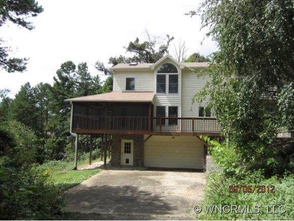 600 Oak Ridge Dr