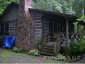 32 LOG CABIN DRIVE - Photo 2