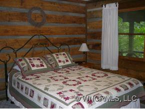32 LOG CABIN DRIVE - Photo 4