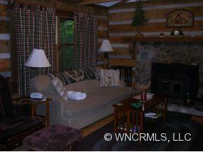 32 LOG CABIN DRIVE - Photo 5