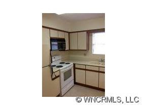 1006 Abbey Circle - Photo 8