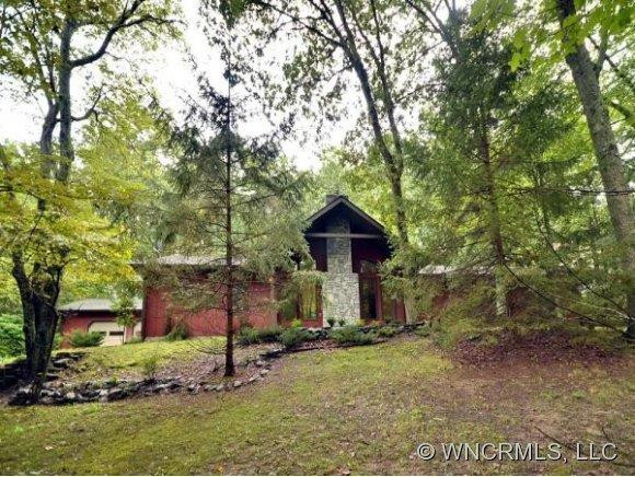 131 RIDGEVIEW DRIVE