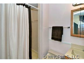 2 Angus Lane - Photo 18