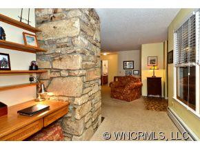 2 Angus Lane - Photo 10