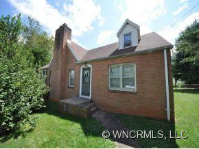 775 FAIRVIEW ROAD - Photo 2