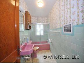 775 FAIRVIEW ROAD - Photo 12
