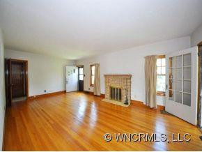775 FAIRVIEW ROAD - Photo 3