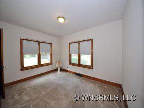 775 FAIRVIEW ROAD - Photo 8