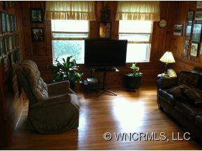 1523 Druid Hills Ave - Photo 4