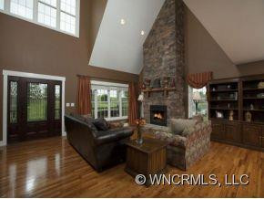 1645 IVY HILL RD - Photo 2