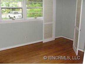 1709 GREENVILLE HWY - Photo 3