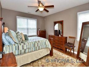 1 HADLEY PARK WAY - Photo 8