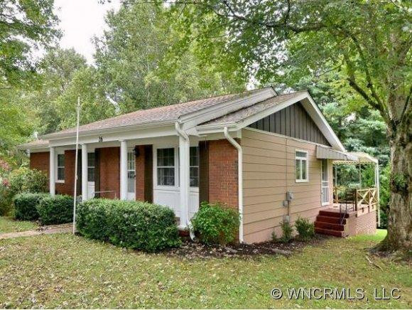26 SOUTHWICKE DRIVE