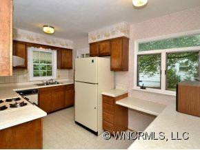 26 SOUTHWICKE DRIVE - Photo 4