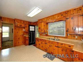 15 E. AVON PKWY - Photo 6