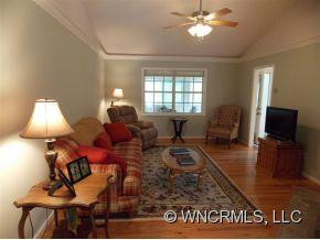 1112 Citation - Photo 2