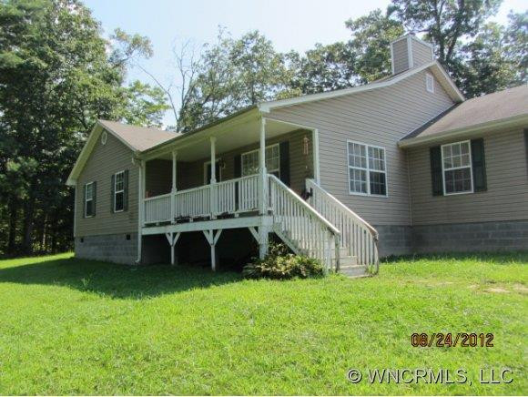 112 Pioneer Mountain Road