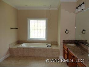 102 Stonegate Dr - Photo 14