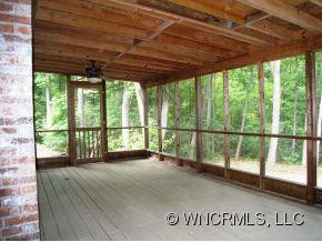 121 CONTINENTAL DRIVE - Photo 14
