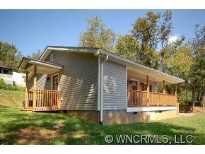 514 Johnston School - Photo 2