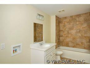 514 Johnston School - Photo 10