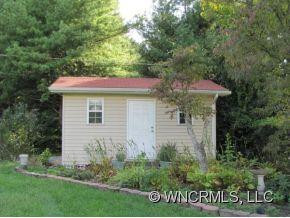 81 Beverly Road - Photo 2