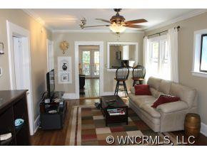42 Greenwood - Photo 4